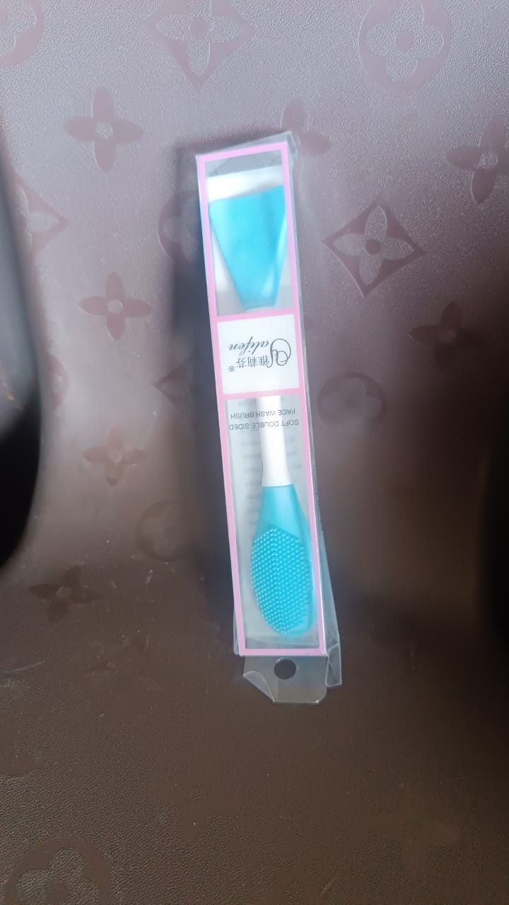 2-in-1 Silicone Face Scrubber (1 Pc)