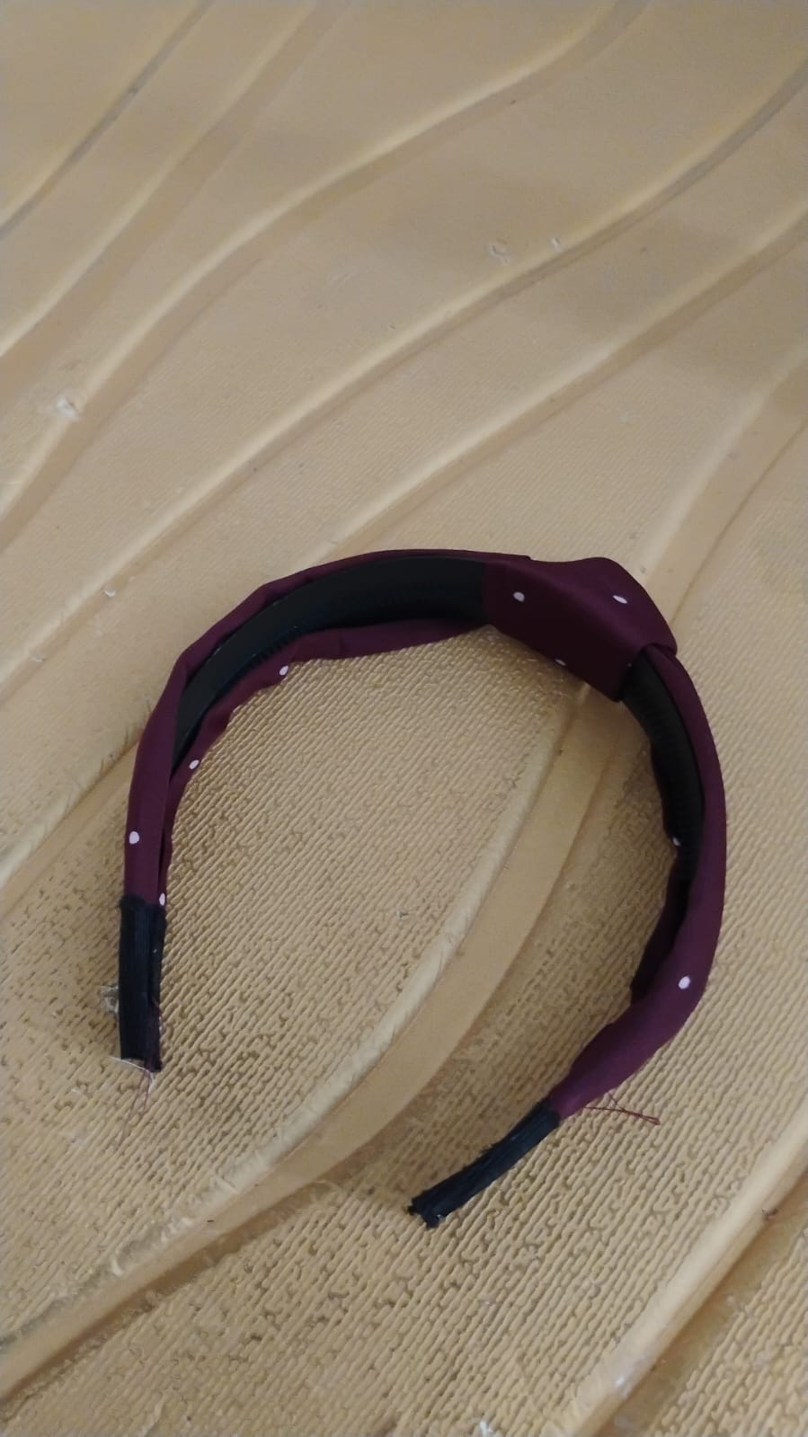 Women's Polka Dot Fabric Knot Hairband – Stylish & Comfortable (1 Pc)